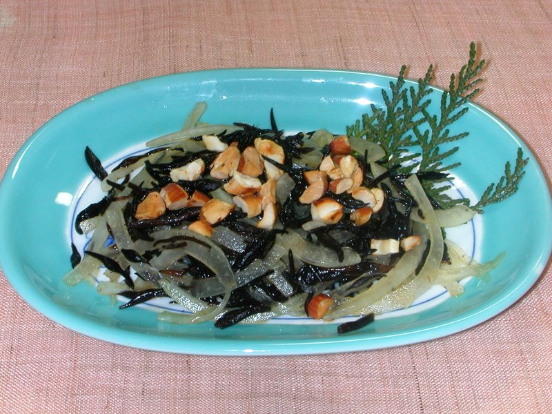 ひじきと玉ねぎのサラダ