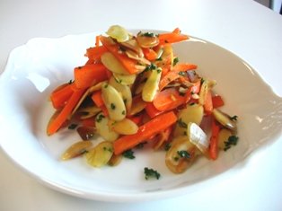 にんじんのアーモンド炒め